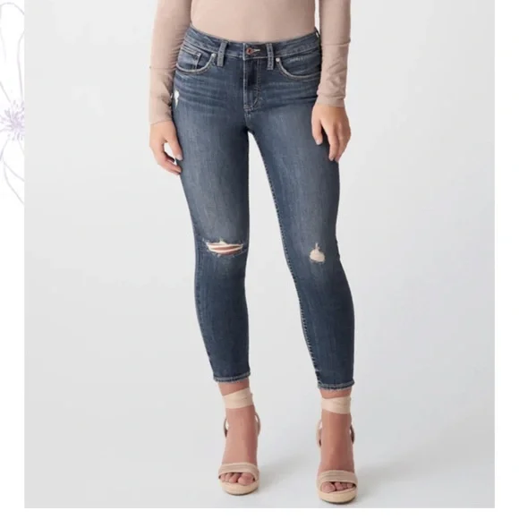 Silver Jeans Co. Avery Skinny Crop Jeans - Picture 3 of 15